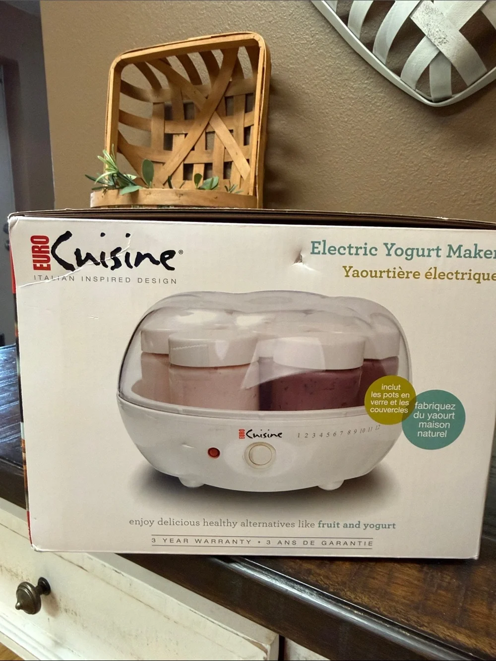 White Electric Yogurt Maker with Glass Jars